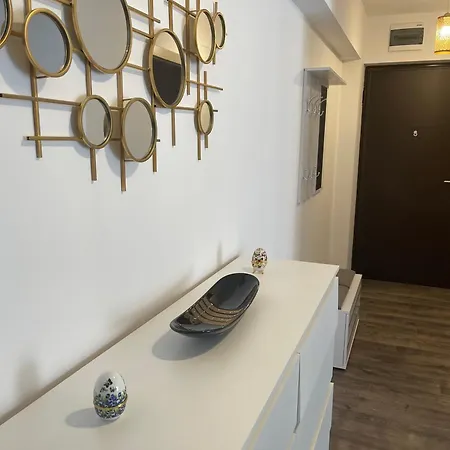 Luxury - Pipera Metro Station - Near Promenada Mall Apartment *