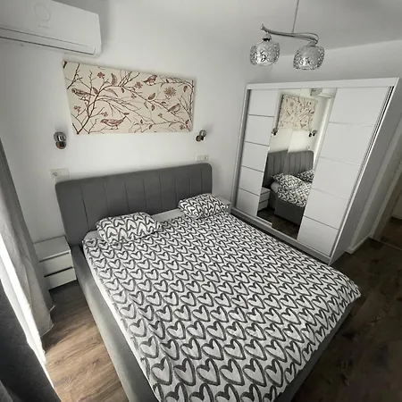 Apartment Luxury - Pipera Metro Station - Near Promenada Mall